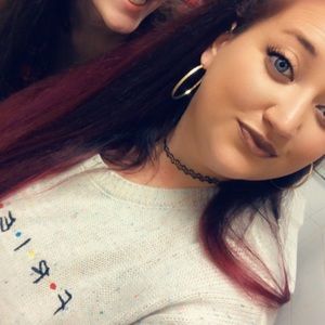 Meet your Posher, Courtney